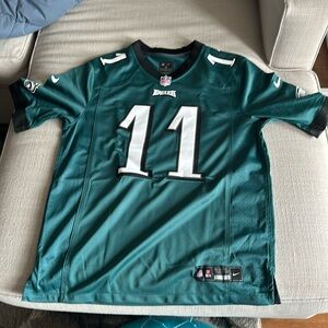 NFL Green Eagles football jersey. NWOT. size M. #11 A.J Brown